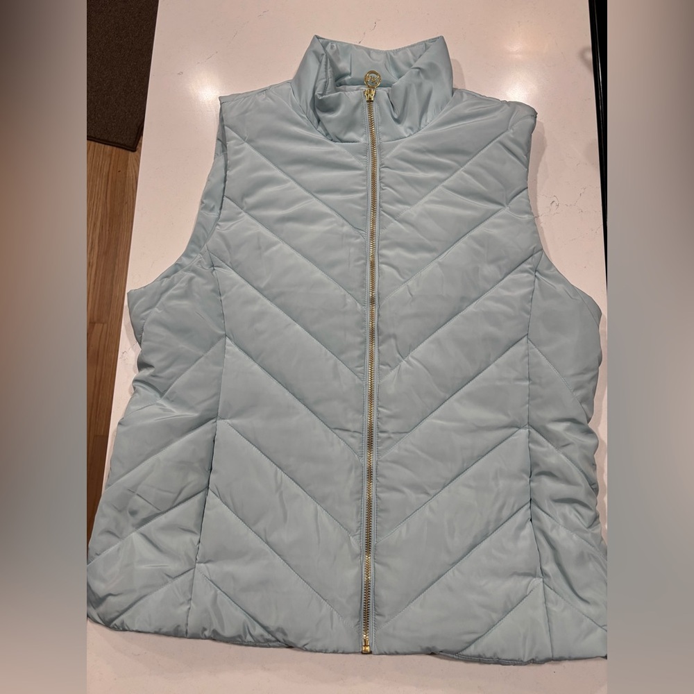 Micheal by Michael Kors size Large baby blue zipper puffer vest with pockets!